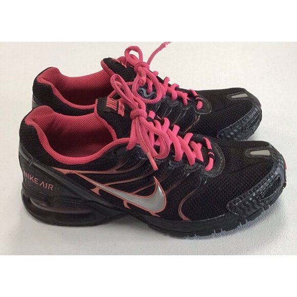 Size 8 - Womans Nike Air Max Torch 4 Black and Pink Running Shoe 🩷 - Picture 4 of 7